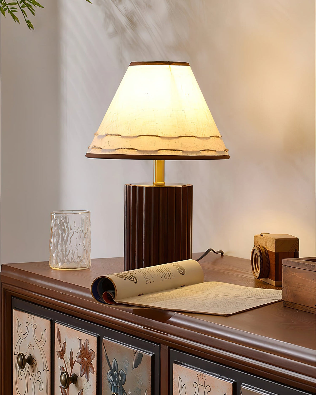 Nororelia Table Lamp