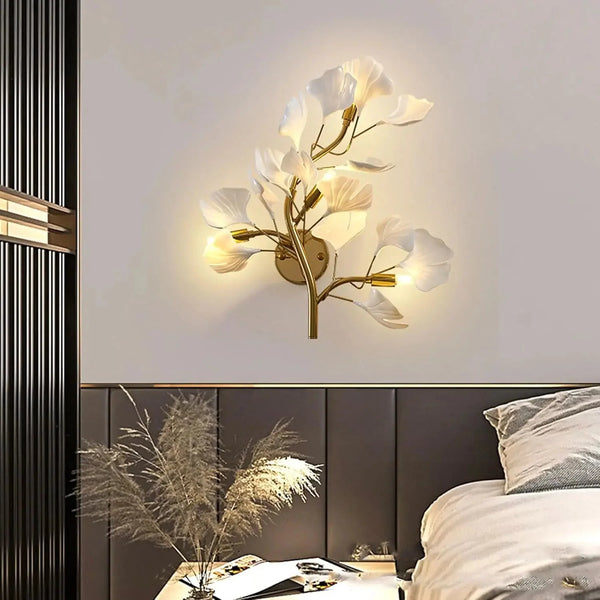 Calla Modern Leaf Wall Lamp