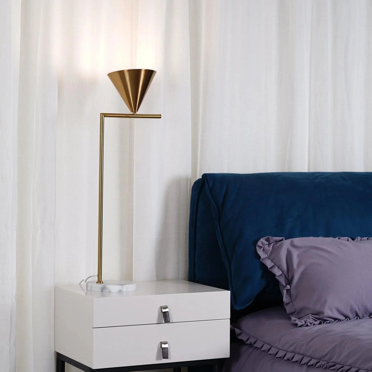 Captain Table Lamp