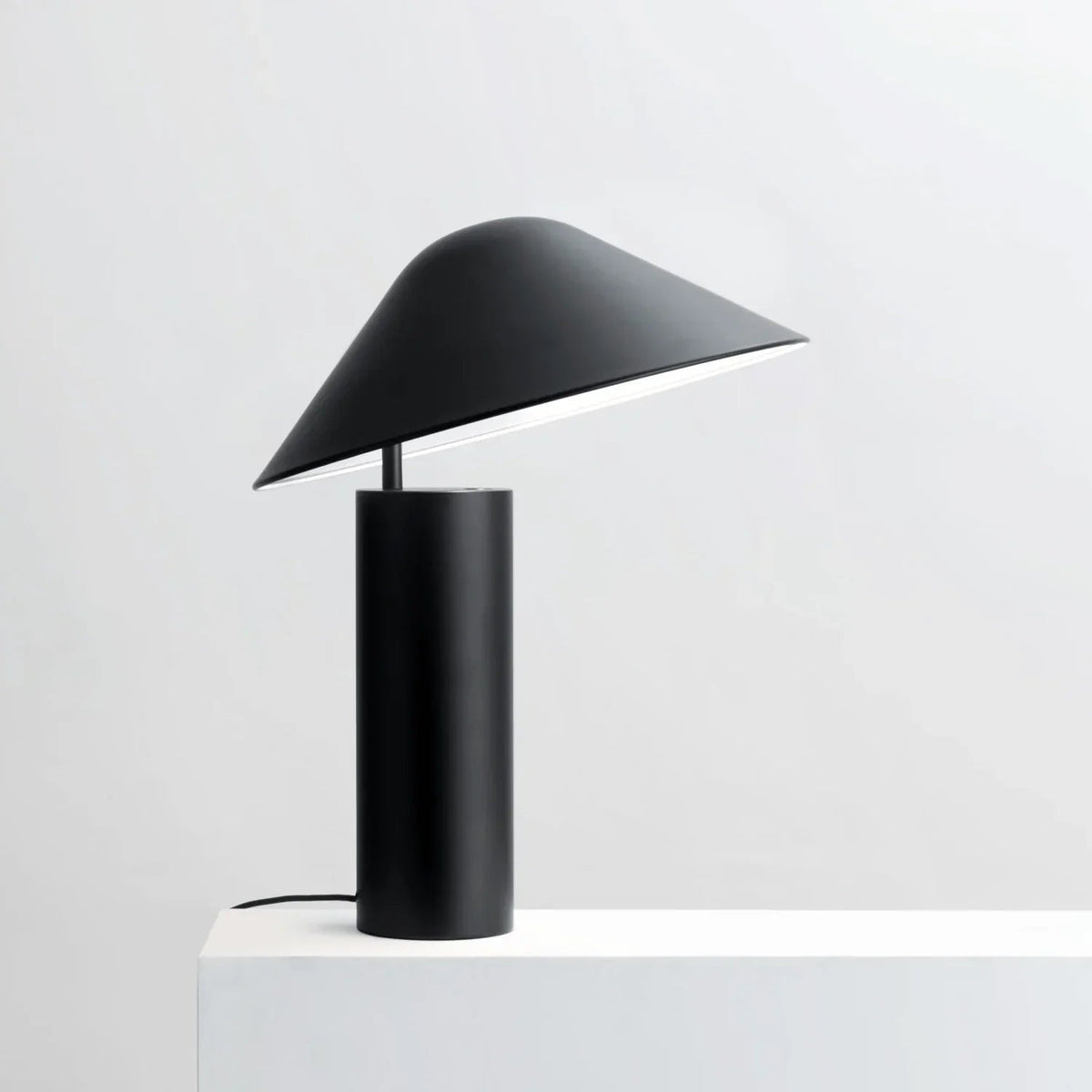 Damo Table Lamp