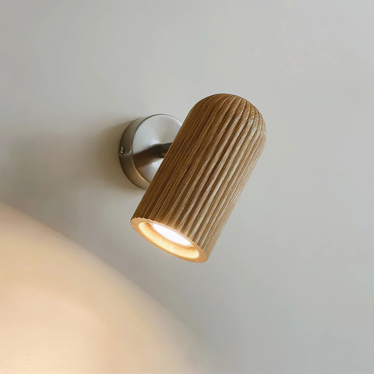 Ravik Wall Lamp