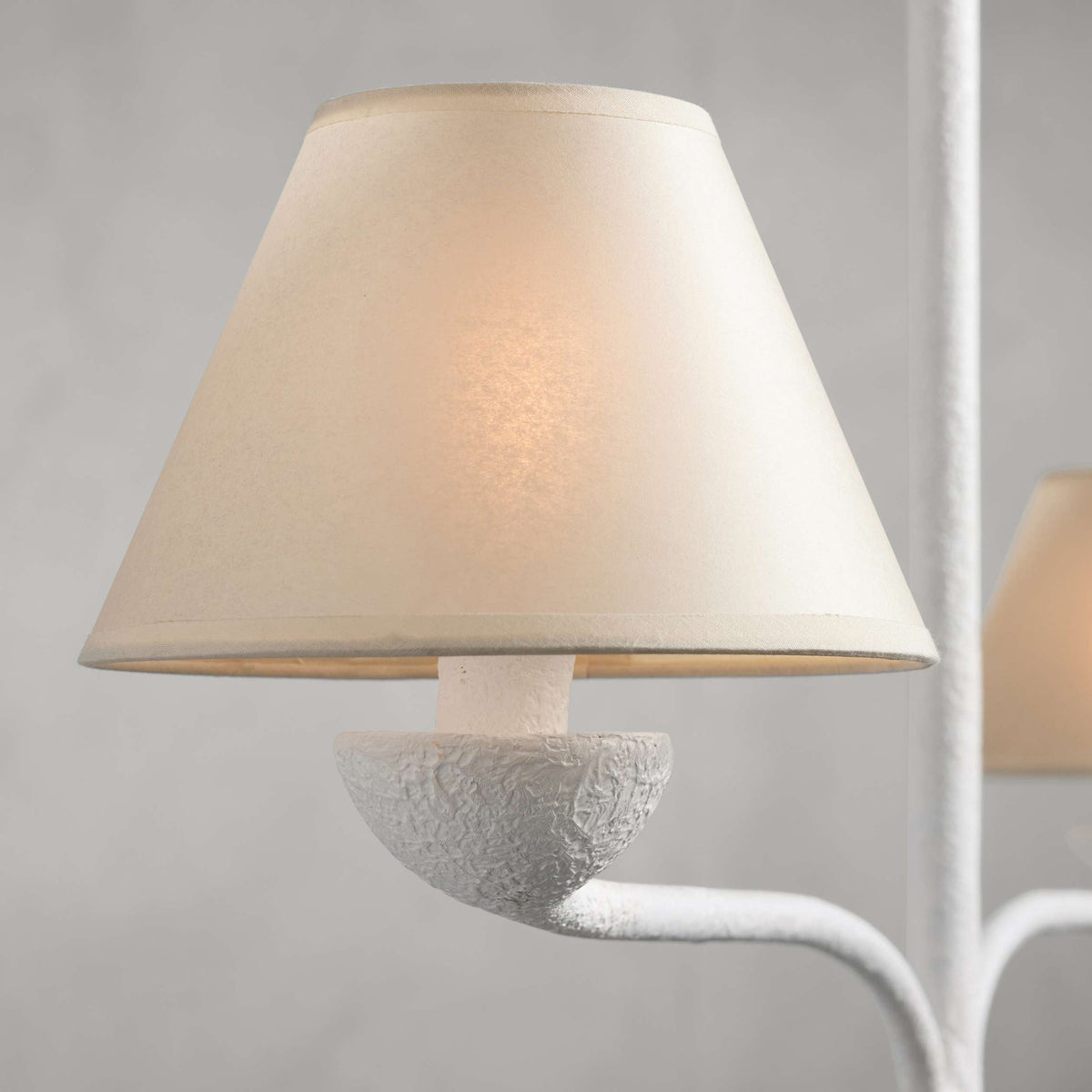 Upturn Elegance Vintage Resin Fabric Chandelier