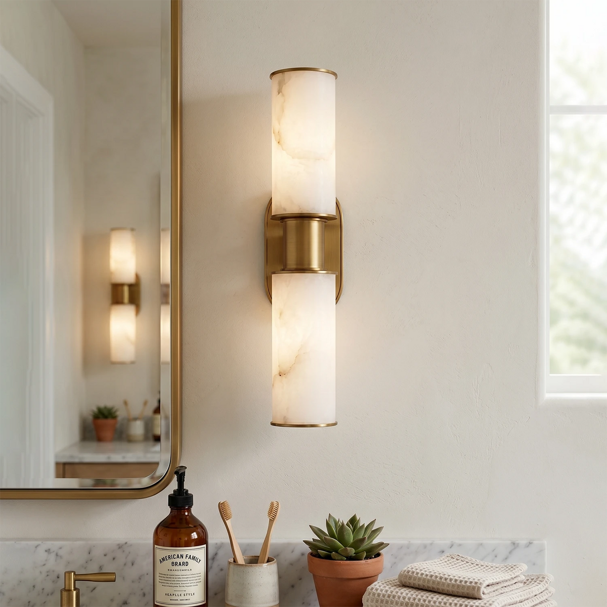 Sashya Alabaster Wall Lamp