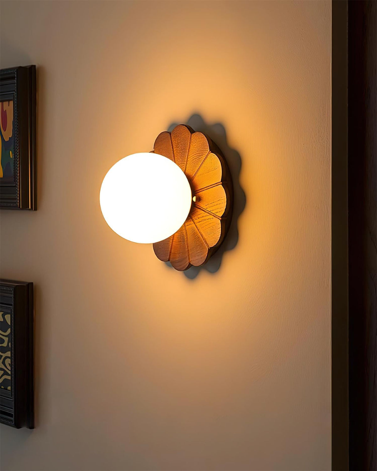 Elaaeria Wall Light