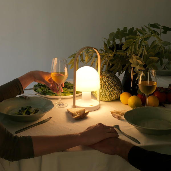 Elaanelle Table Lamp