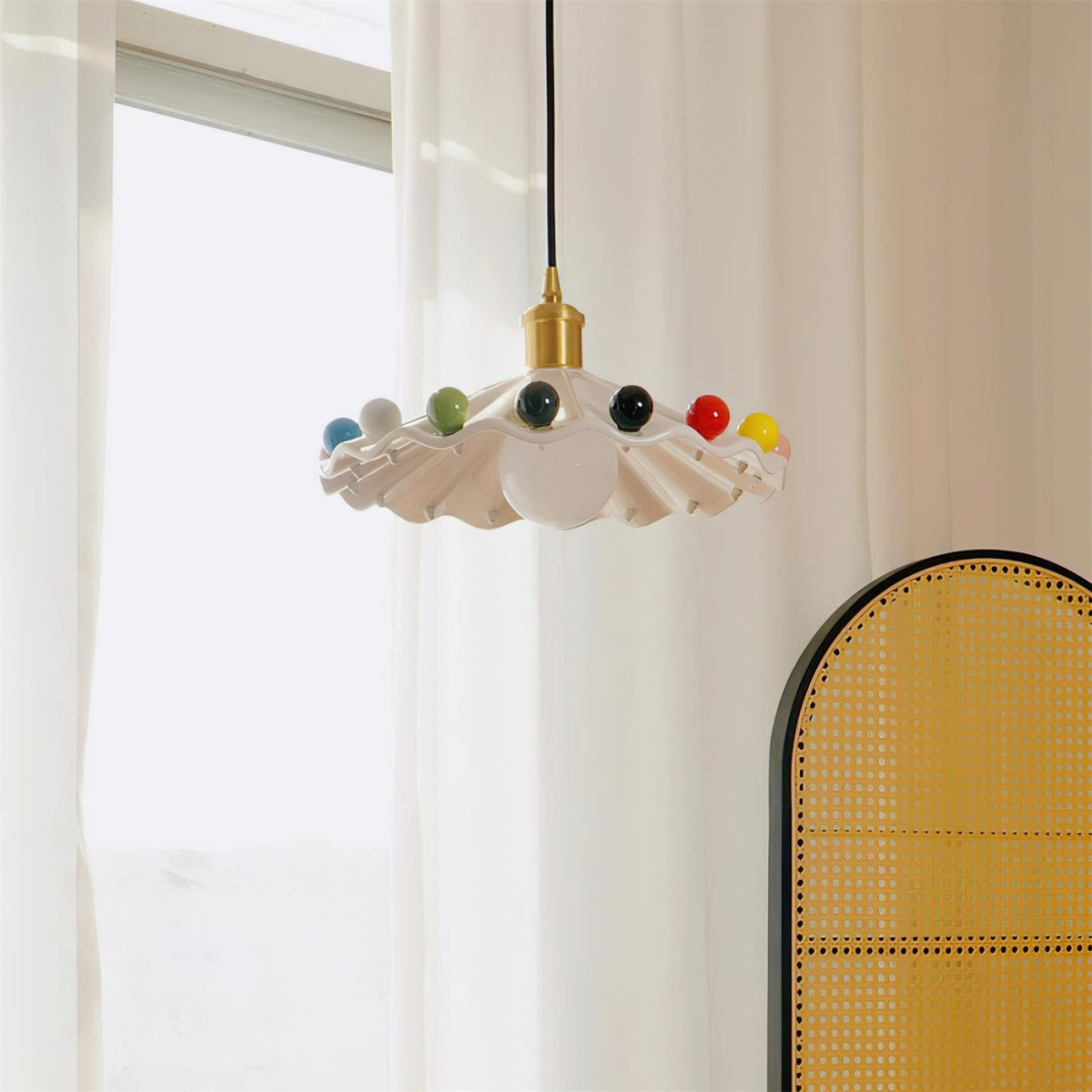Pixen Wavy Ceramic Shade Pendant Lamp