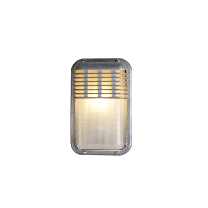 Garden Trading Chatham Outdoor Sconce Wall Lamp