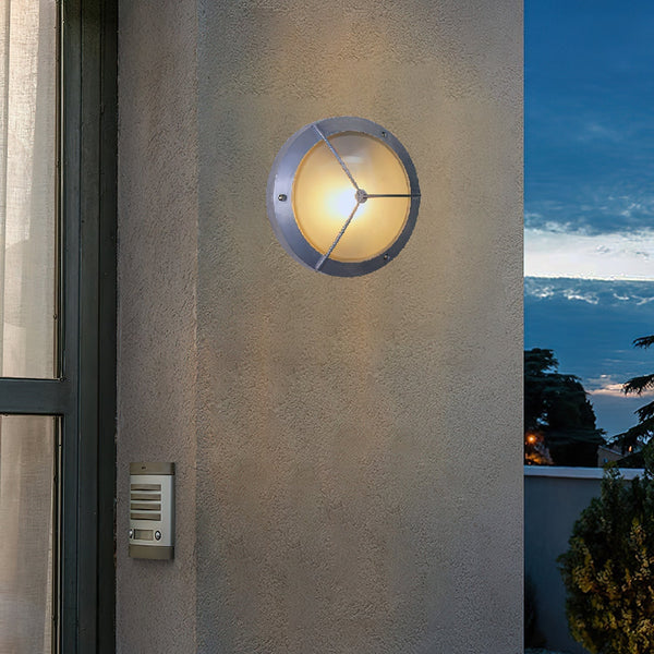 Garden Trading Chatham Outdoor Sconce Wall Lamp