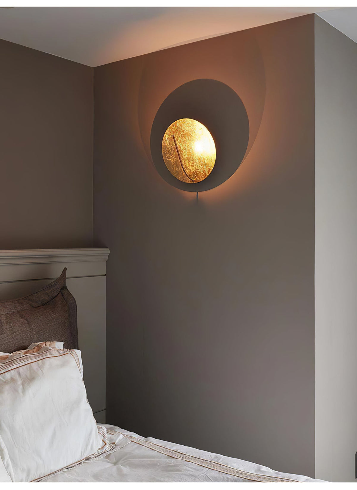 Round Kaplan Wall Lamp