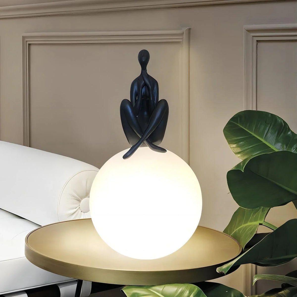 Statue Deco Table Lamp - B
