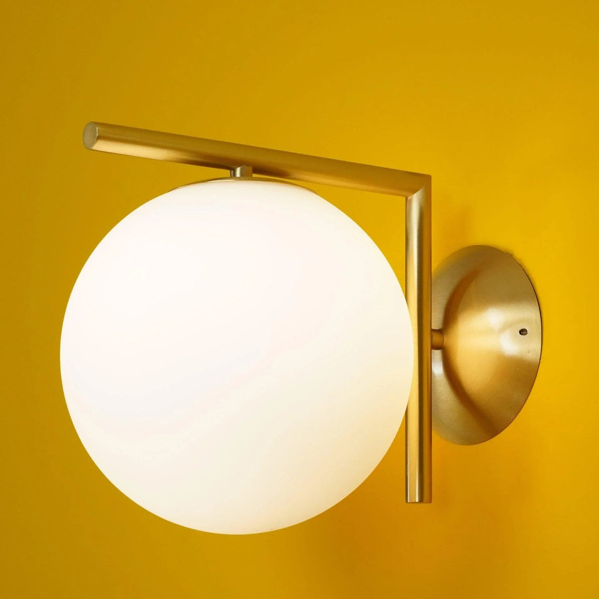 IC Wall Light