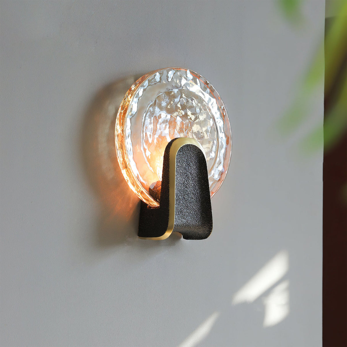 Caliine Wall Lamp