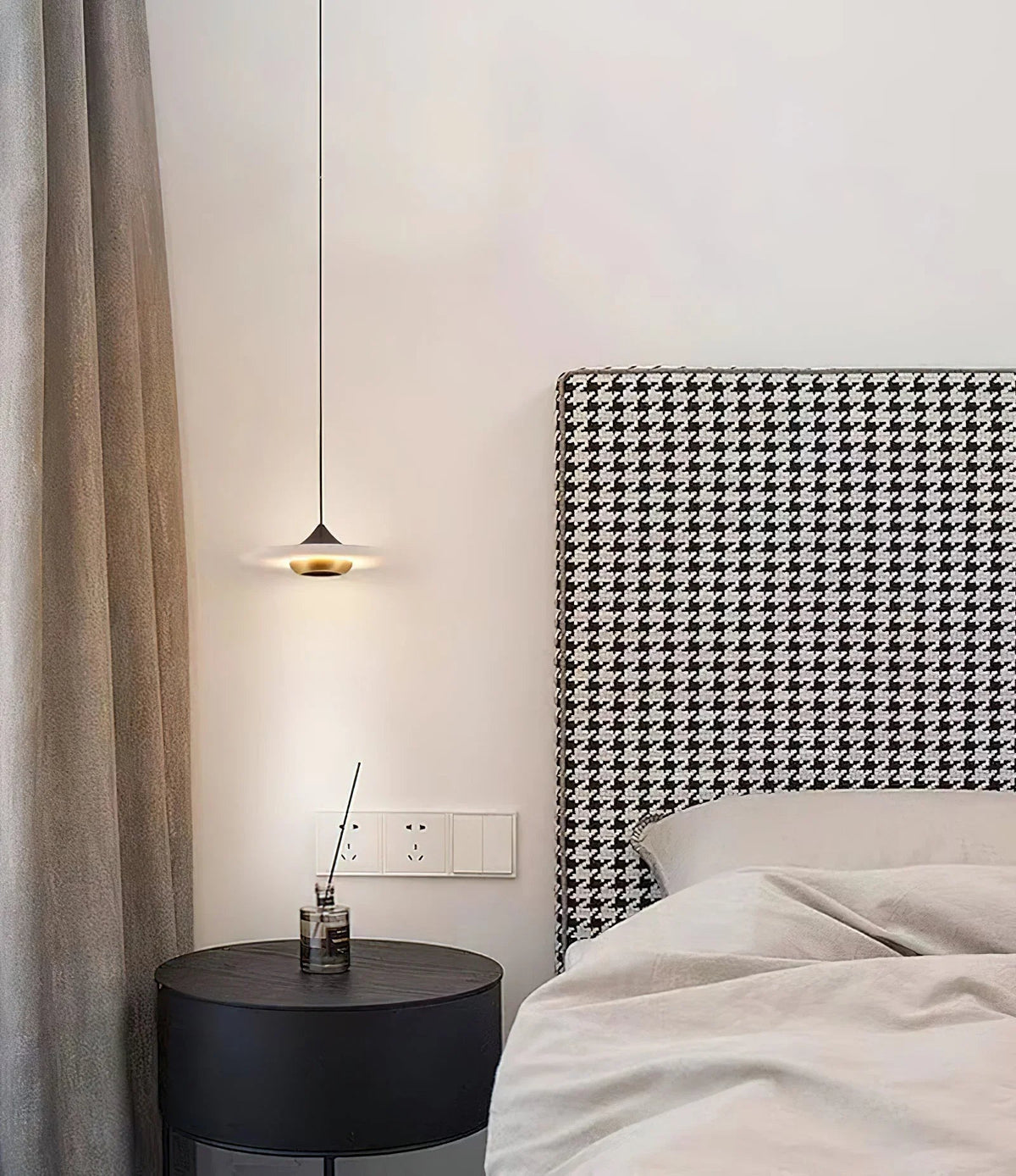 Ipno LED Pendant Light