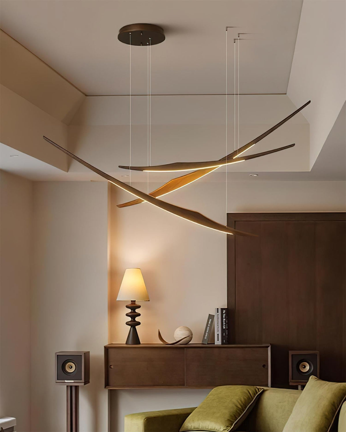 Riveissa Chandelier