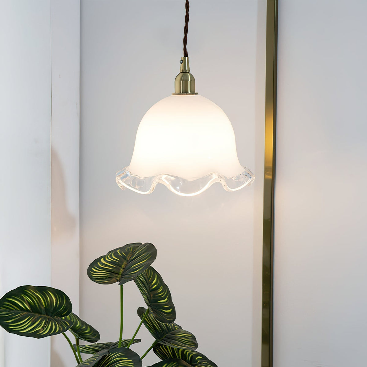 Allirora Elegance Brass Glass Pendant Lamp