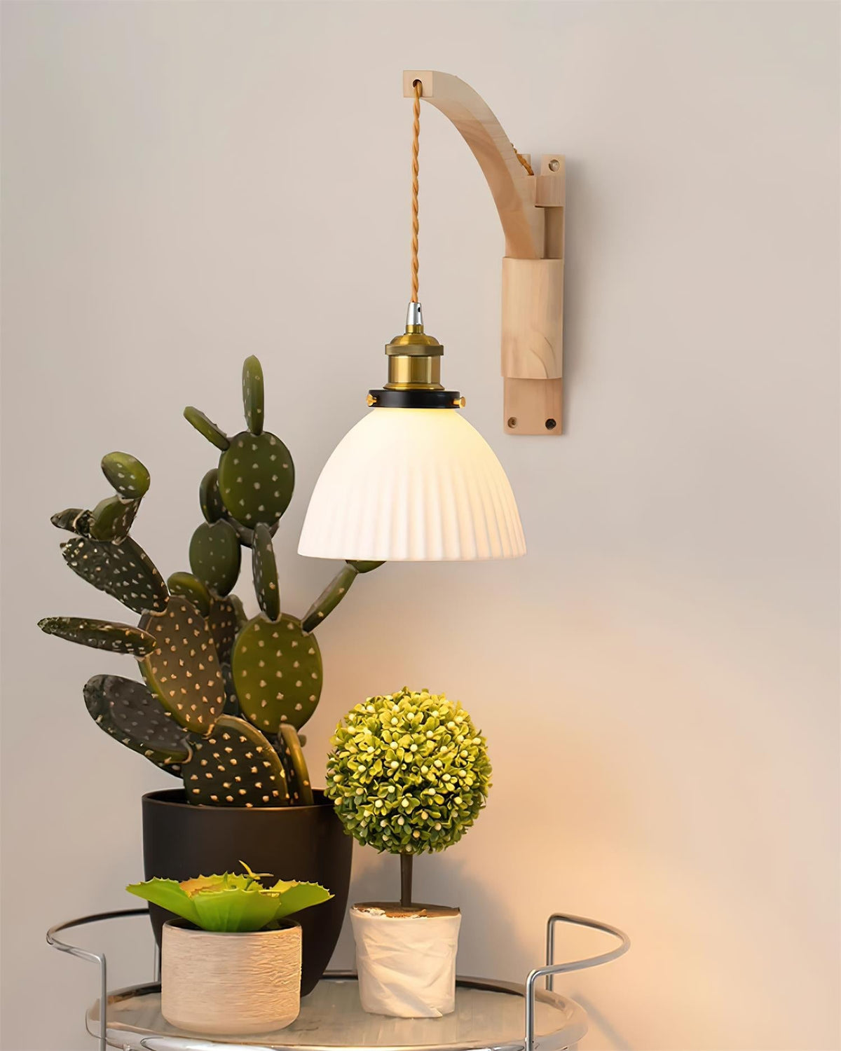 Teriiraria Wall Lamp