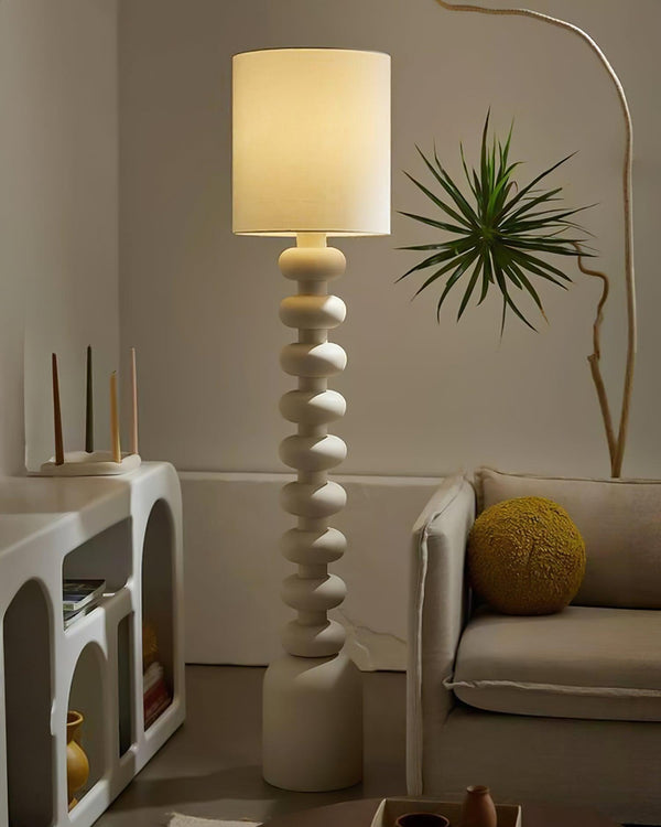Selalelia Floor Lamp