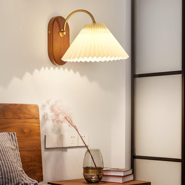 Teriiraine Vintage Pleated Shade Wall Lamp