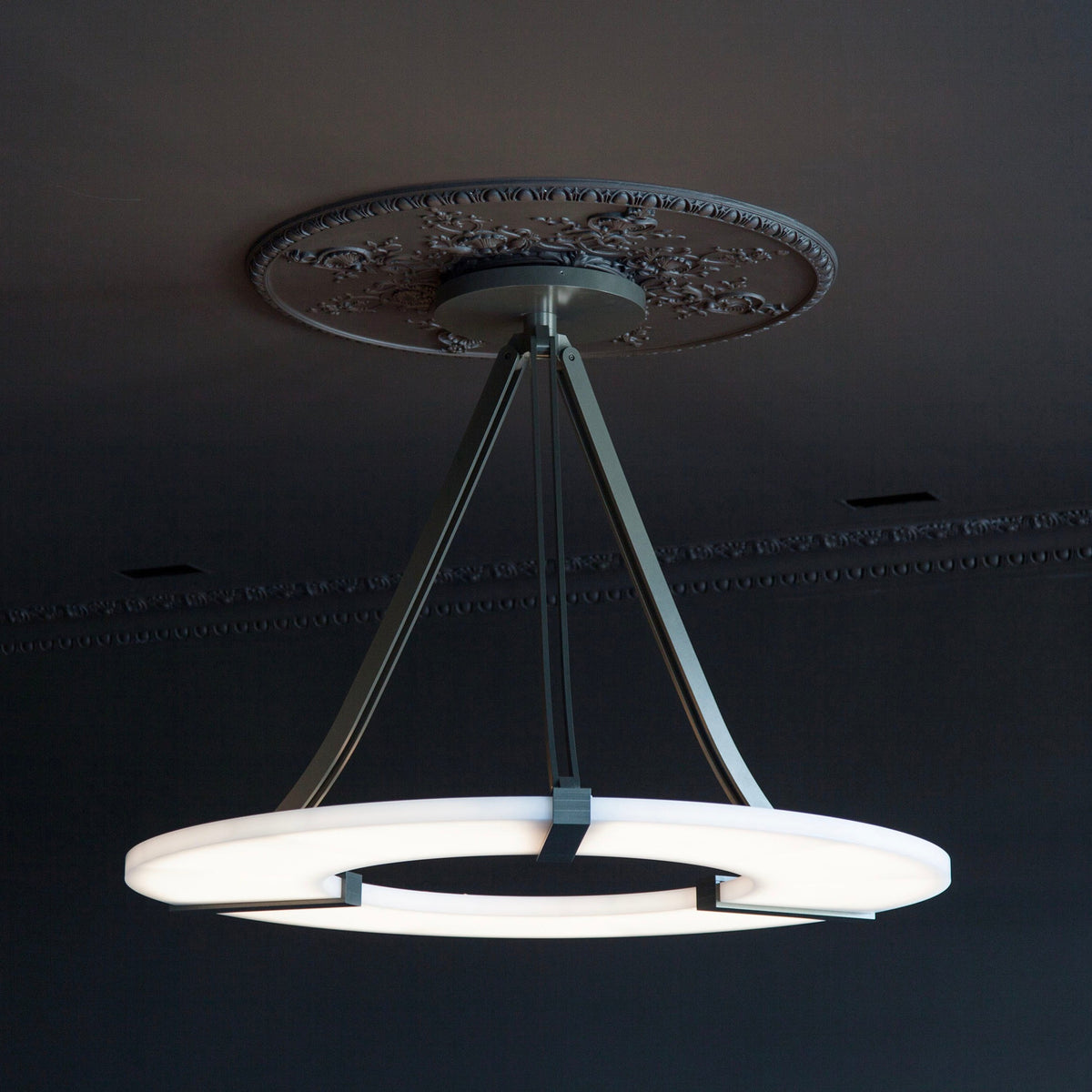 Elirionis Alabaster Chandelier