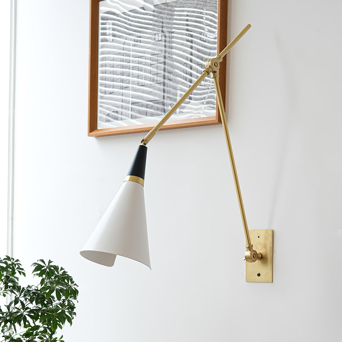 Ersila Brass Wall Lamp