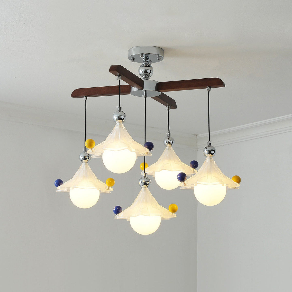 Viraivora Ceiling Light