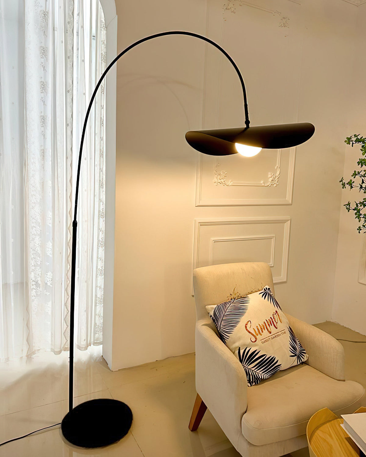 Sorarella Floor Lamp
