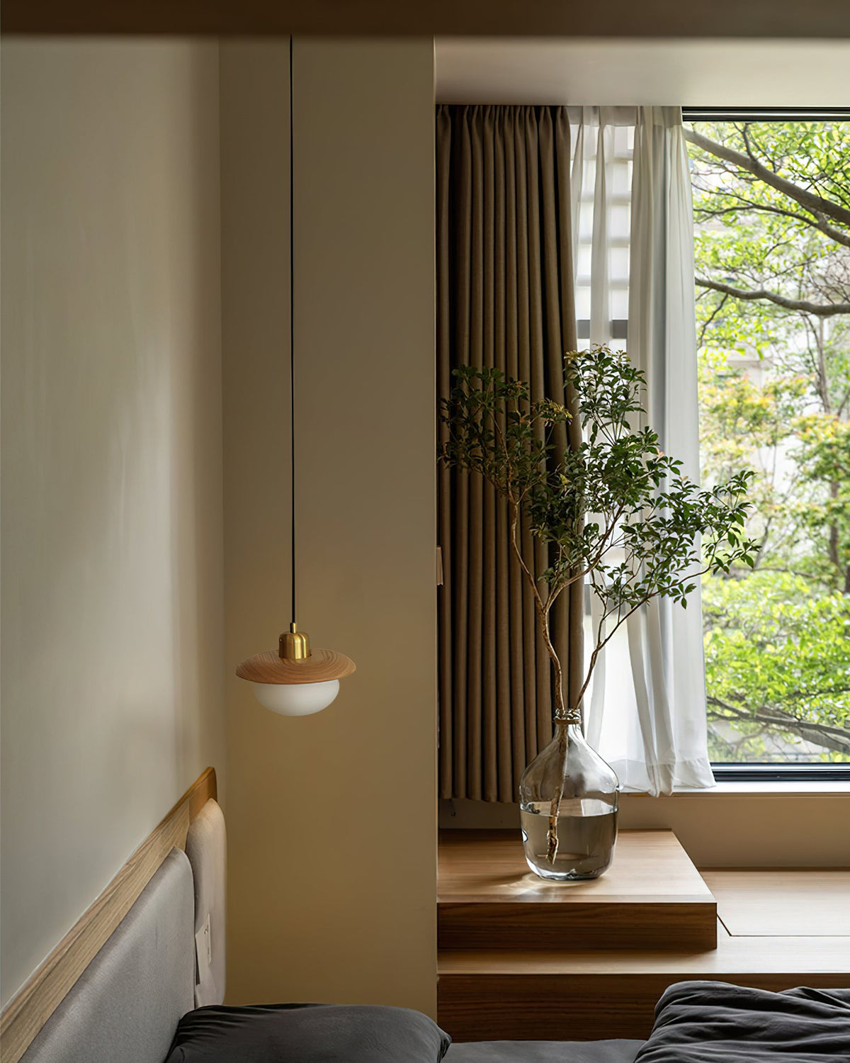 Lumanora Pendant Light