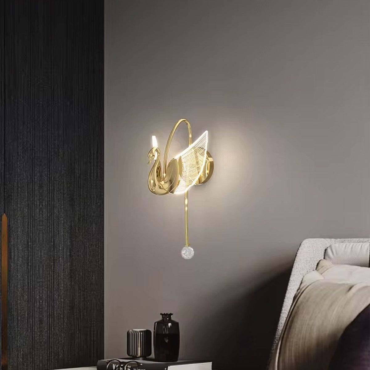 Elegant Swan Design LED Wall Light for Bedroom