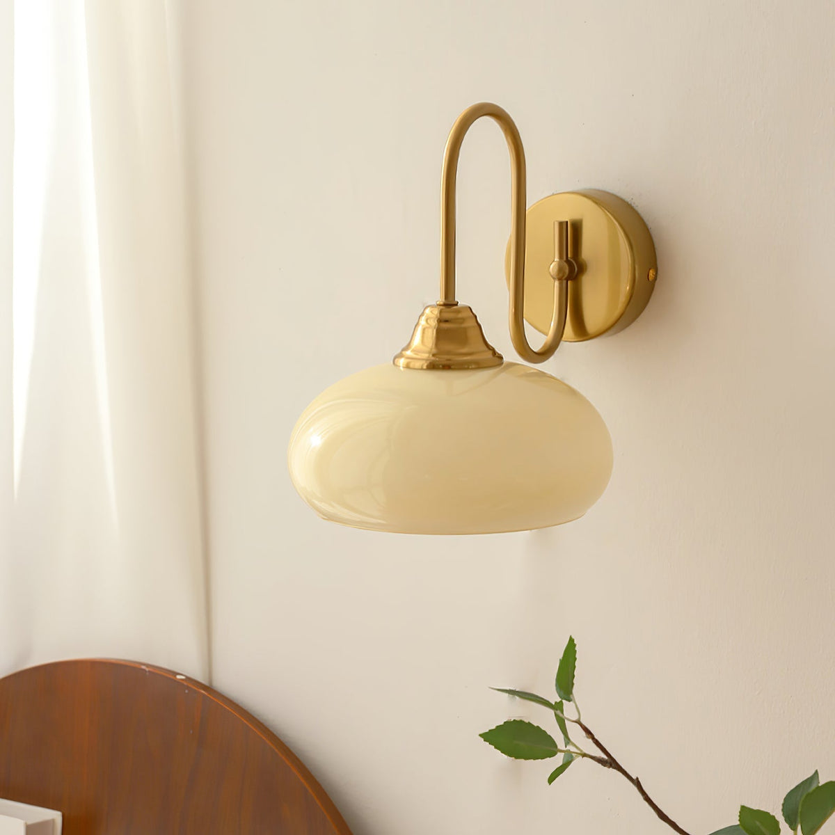Ophaan Glass Wall Light