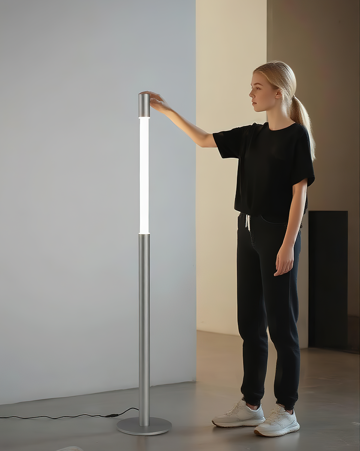 Lumenena Floor Lamp