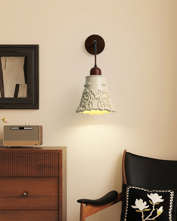 Avenalira Wall Lamp