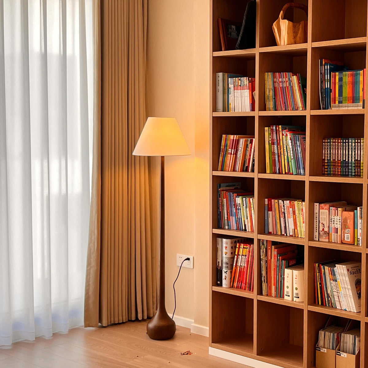 Cirerella Floor Lamp