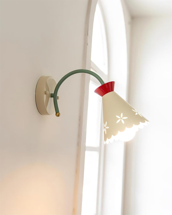 Viraaniella Wall Lamp