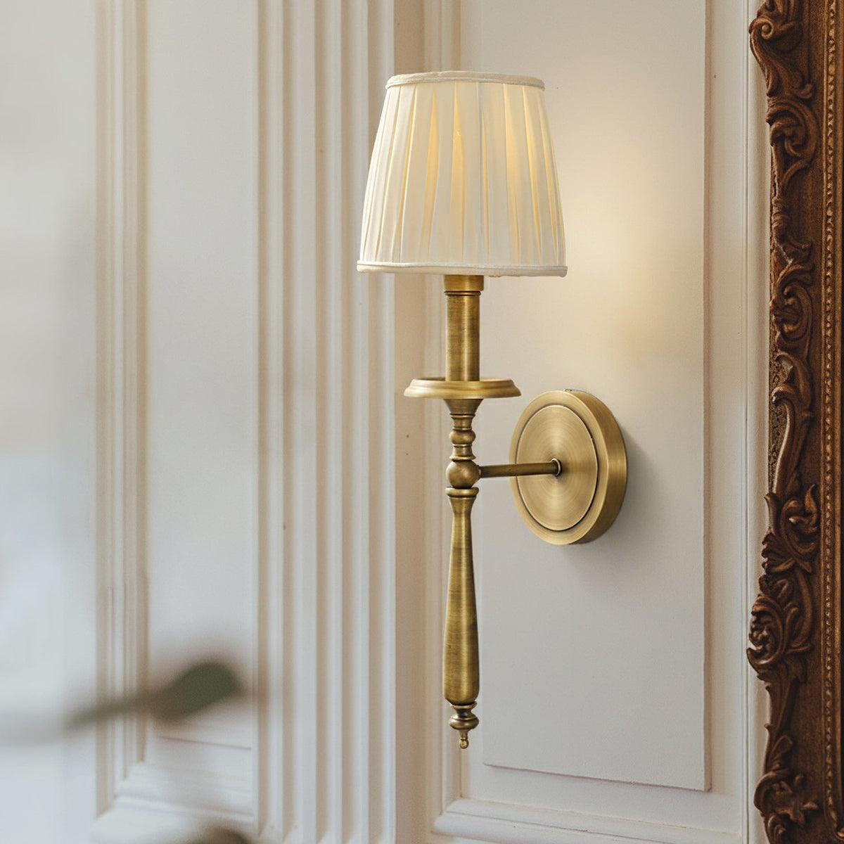Oriisine Brass Wall Sconce