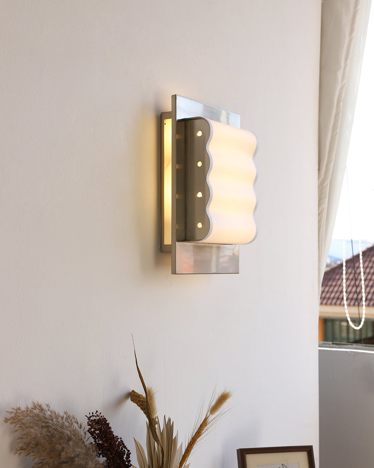 Selisella Wall Lamp