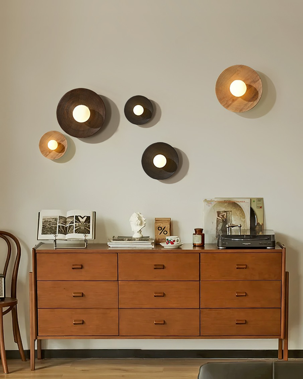 Veo Acrylic Minimalist Wall Lamp