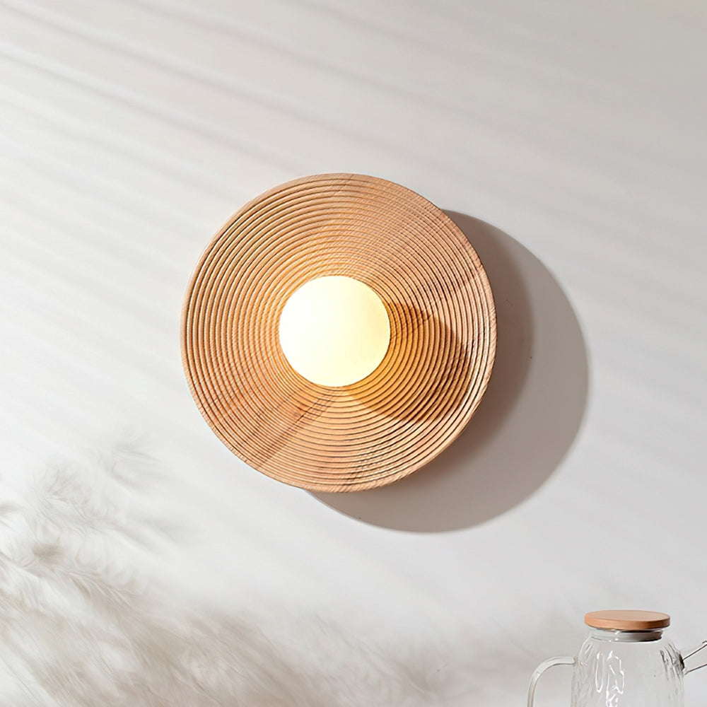 Veo Acrylic Minimalist Wall Lamp