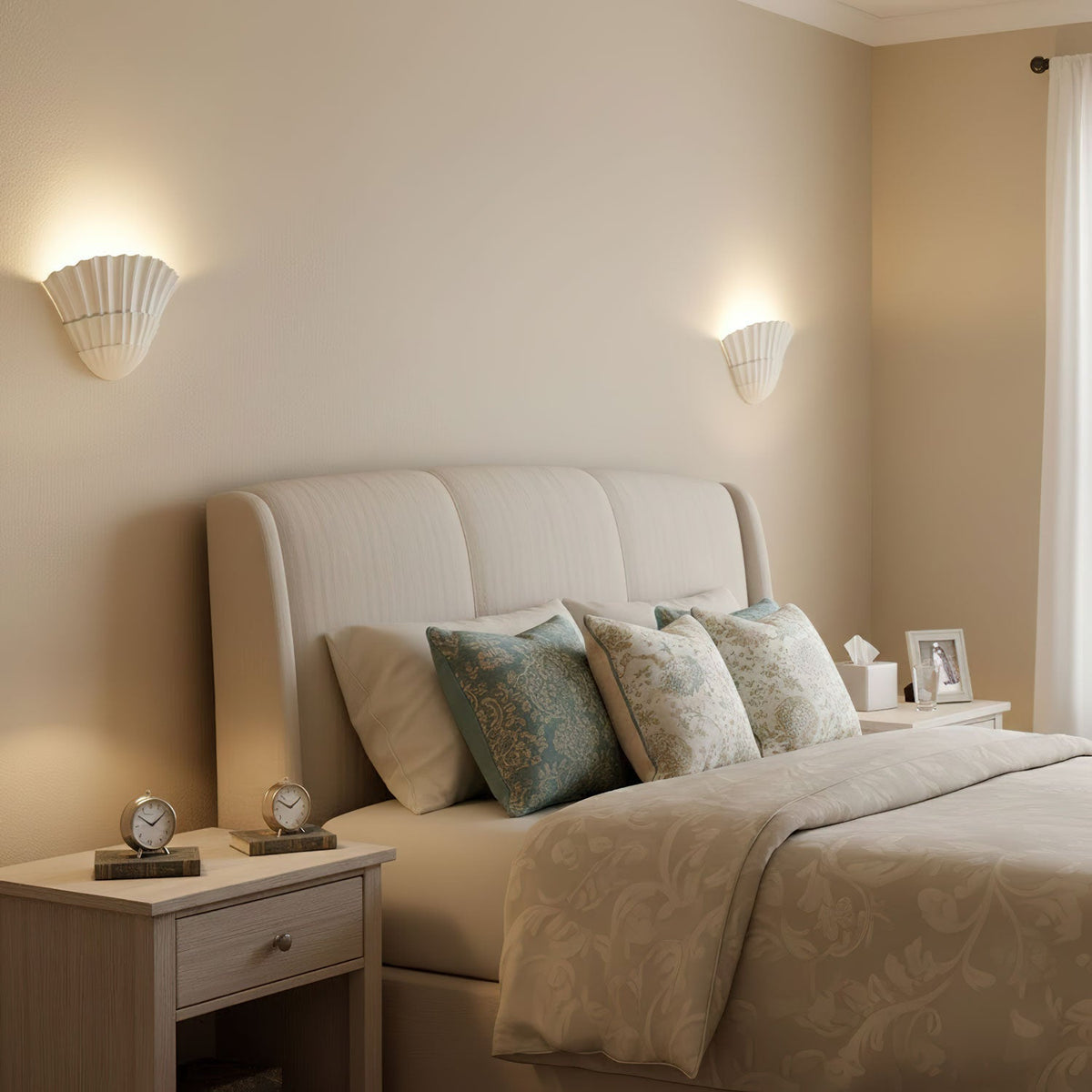 Pleated Shell Wall Light