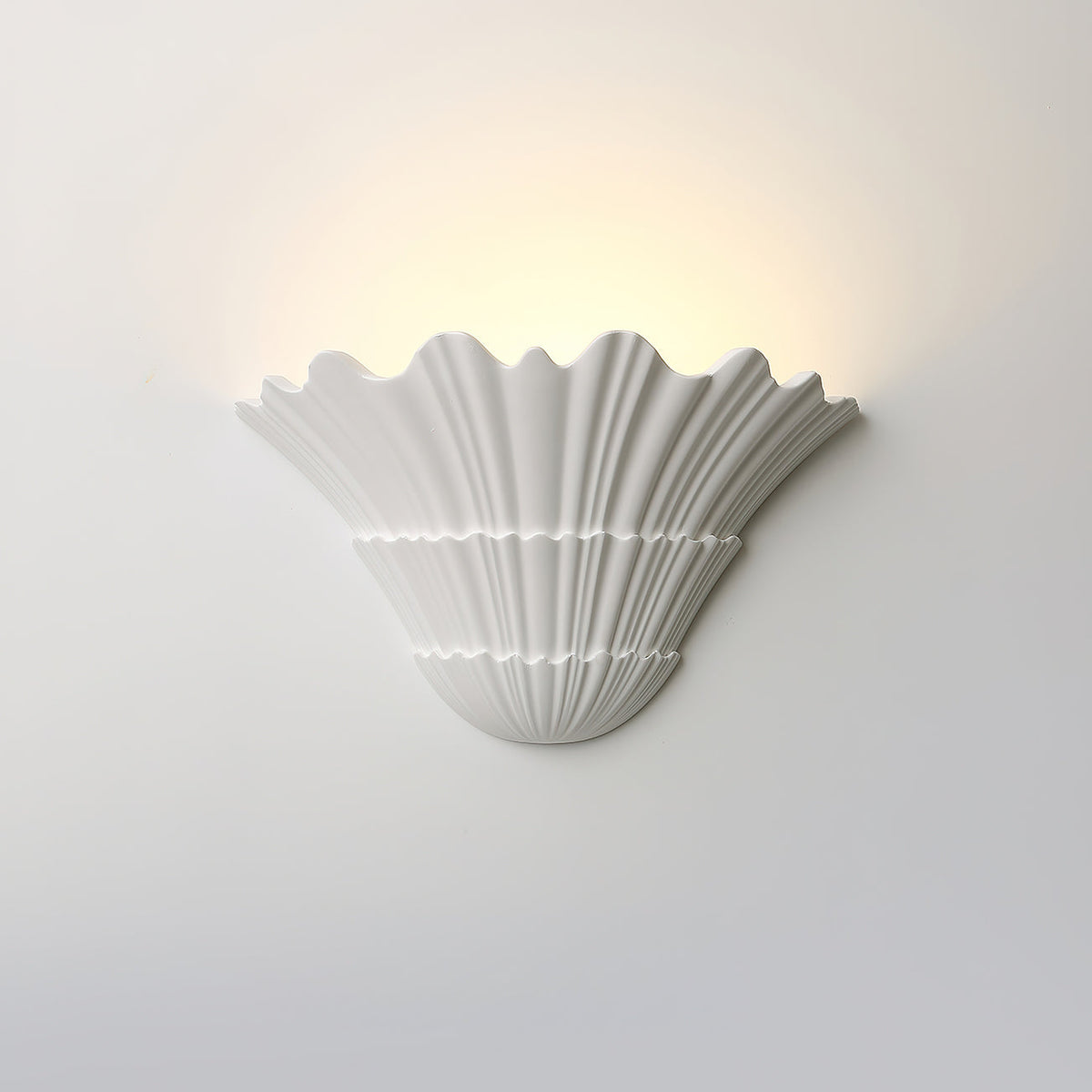Veloraine Wall Lamp