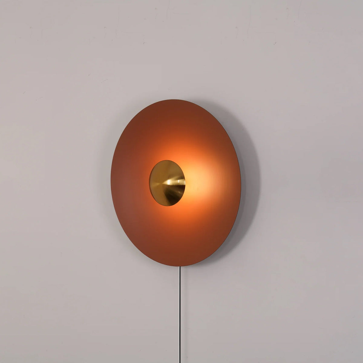 Simplicity Glow Plug-in Wall Light