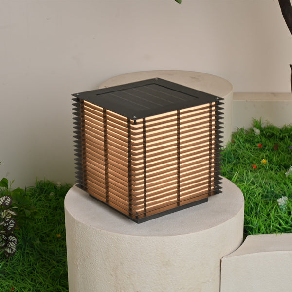 Solar Grid Outdoor Light