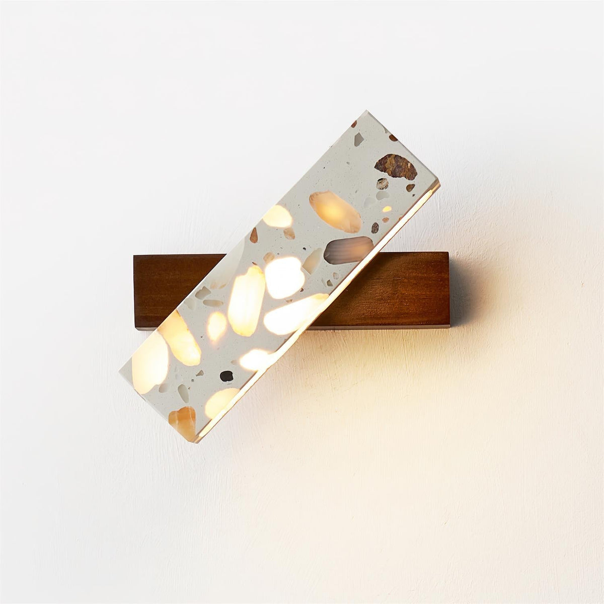 Terienaria Wall Lamp