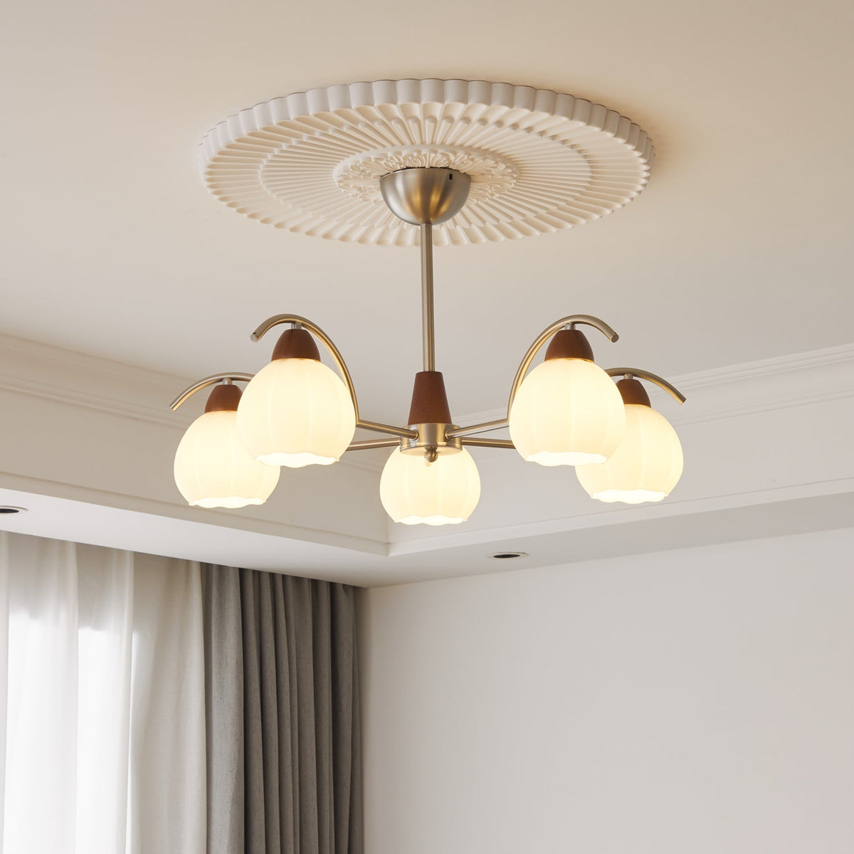 Soluna Bloom Chandelier