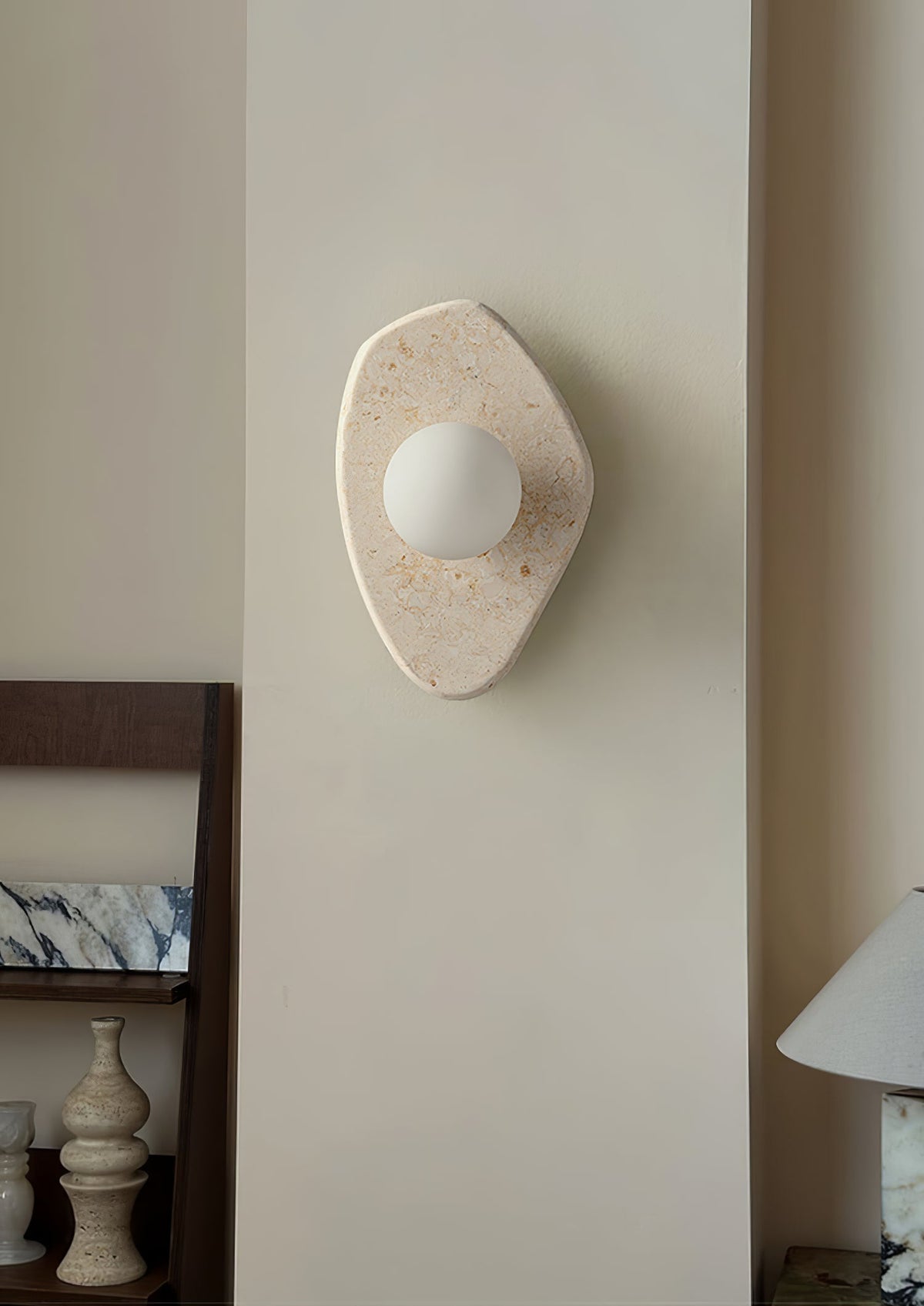 Soluna Stone Wall Light