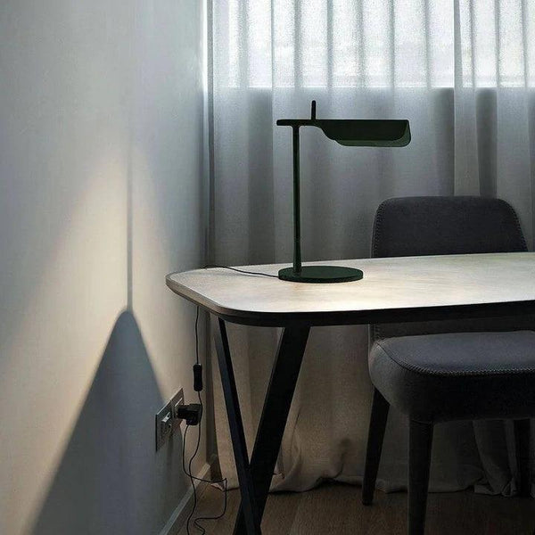 Cilorn Acrylic Minimalist Table Lamp
