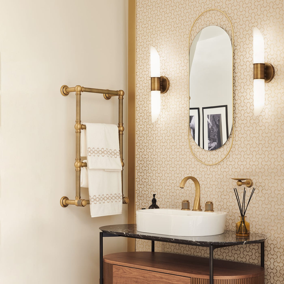 Elsolor Alabaster Wall Lamp