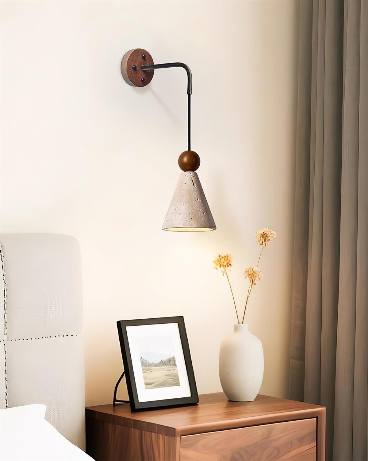 Elaarielle Wall Light
