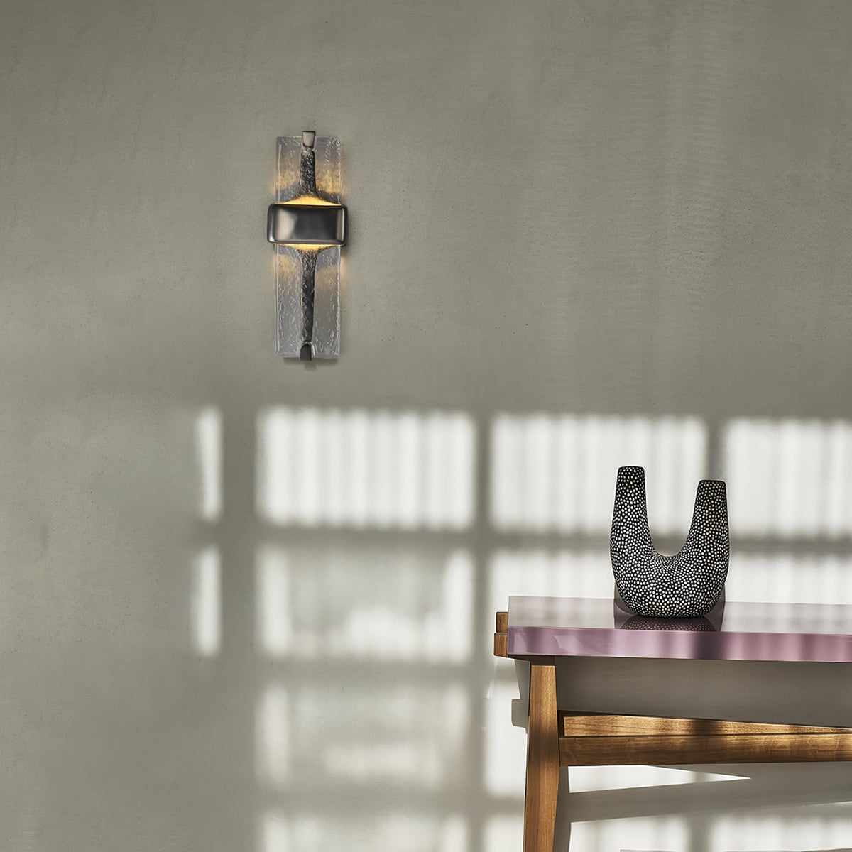 Blade Alabaster Wall Lamp
