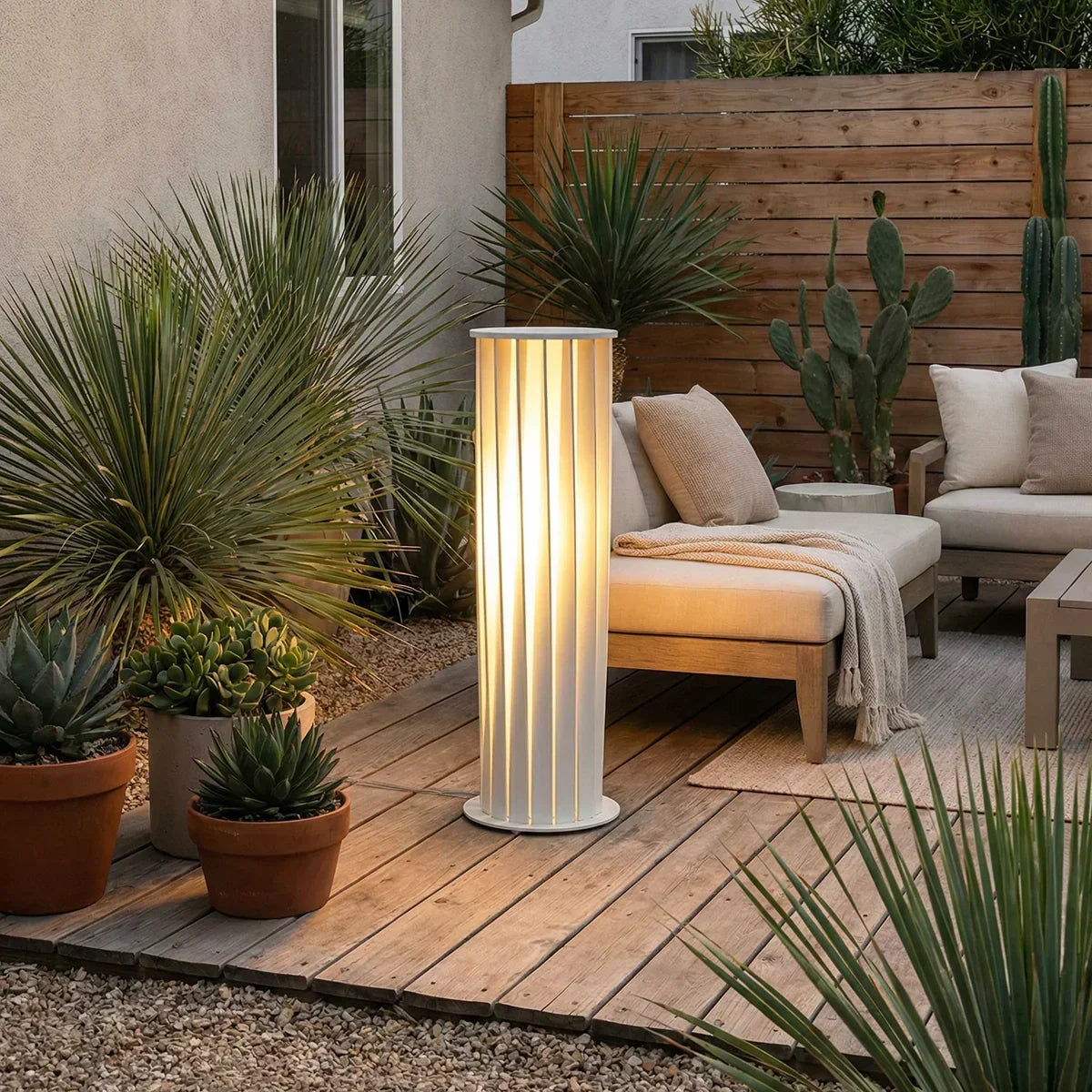 Unopiu LED Landing Outdoor Light