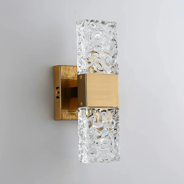 Valdis Wall Lamp